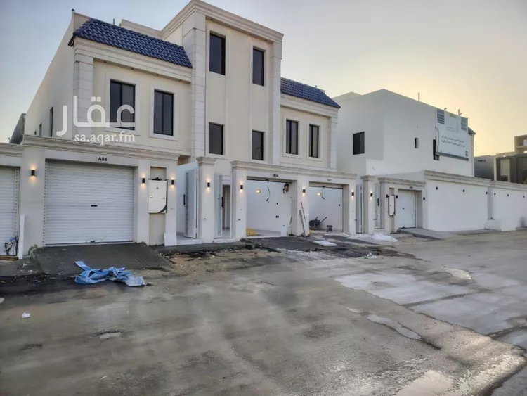 دور للبيع في شارع دقاف, حي عكاظ, مدينة الرياض, منطقة الرياض