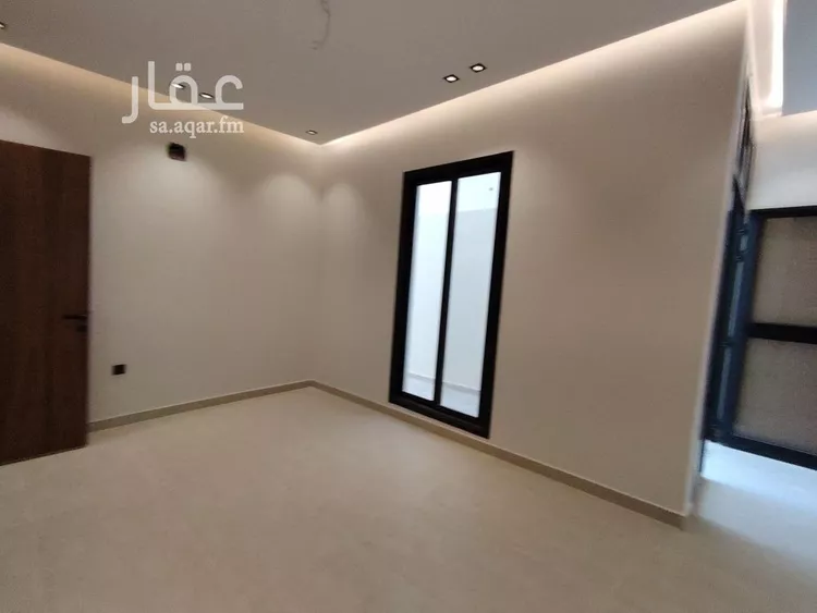 دور للبيع في شارع عبدالرحمن القاضي, حي عكاظ, مدينة الرياض, منطقة الرياض صورة 4