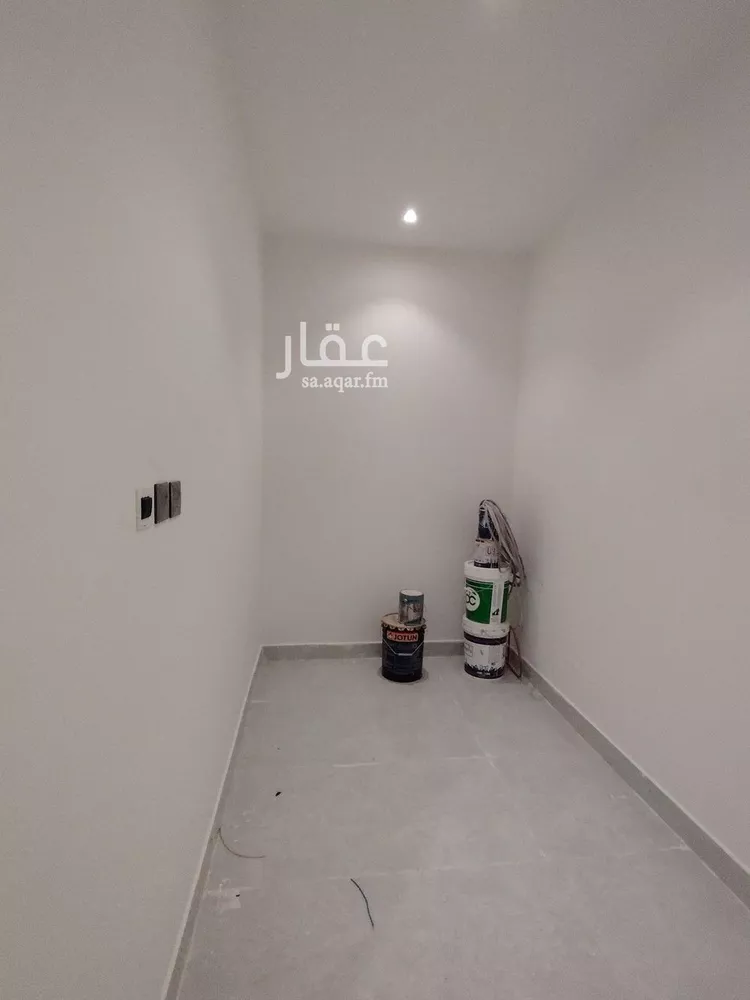 دور للبيع في شارع علي الجارم, حي بدر, مدينة الرياض, منطقة الرياض صورة 5
