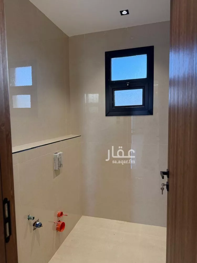 فيلا للبيع في شارع السيل الكبير, حي المهدية, مدينة الرياض, منطقة الرياض صورة 5