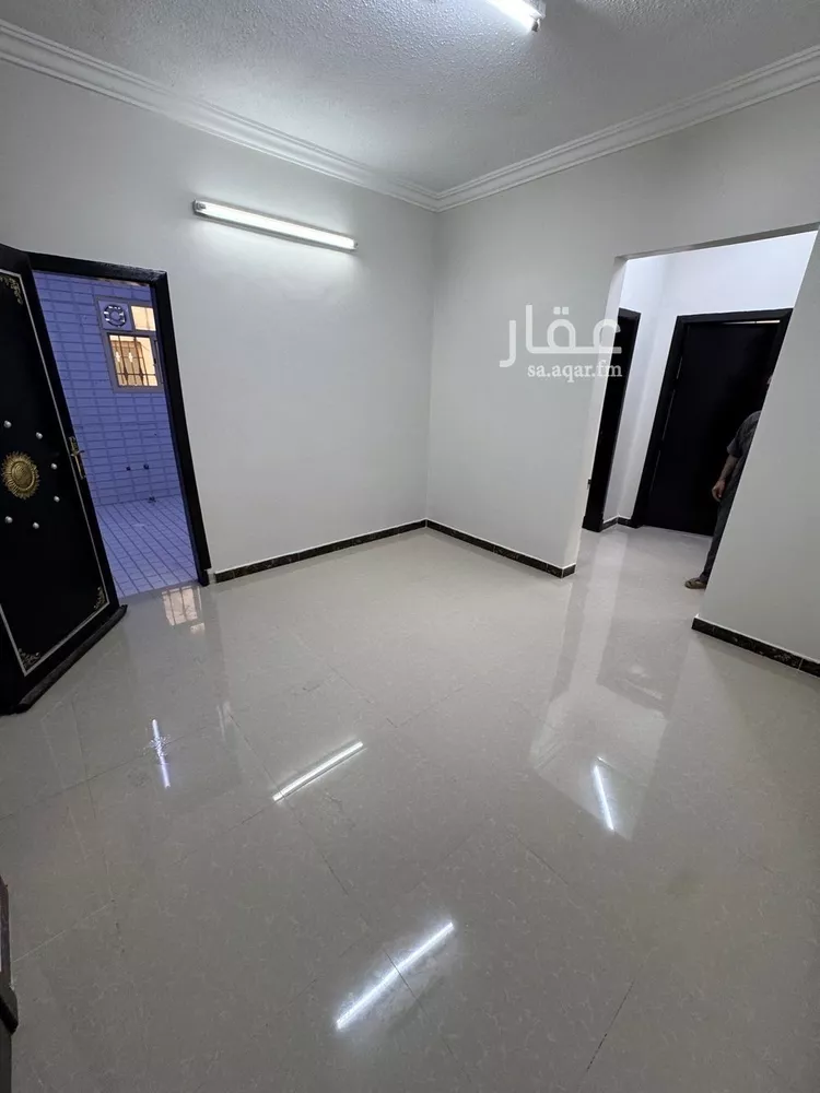 شقة للإيجار في شارع عمر ابن يوسف المقرئ, حي المهدية, مدينة الرياض, منطقة الرياض صورة 2