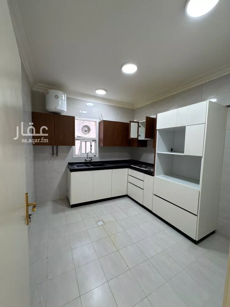 شقة للإيجار في شارع الغماسية, حي ظهرة لبن, مدينة الرياض, منطقة الرياض