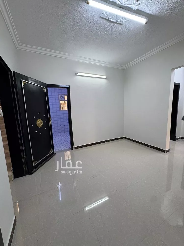 شقة للإيجار في شارع عمر ابن يوسف المقرئ, حي المهدية, مدينة الرياض, منطقة الرياض صورة 5