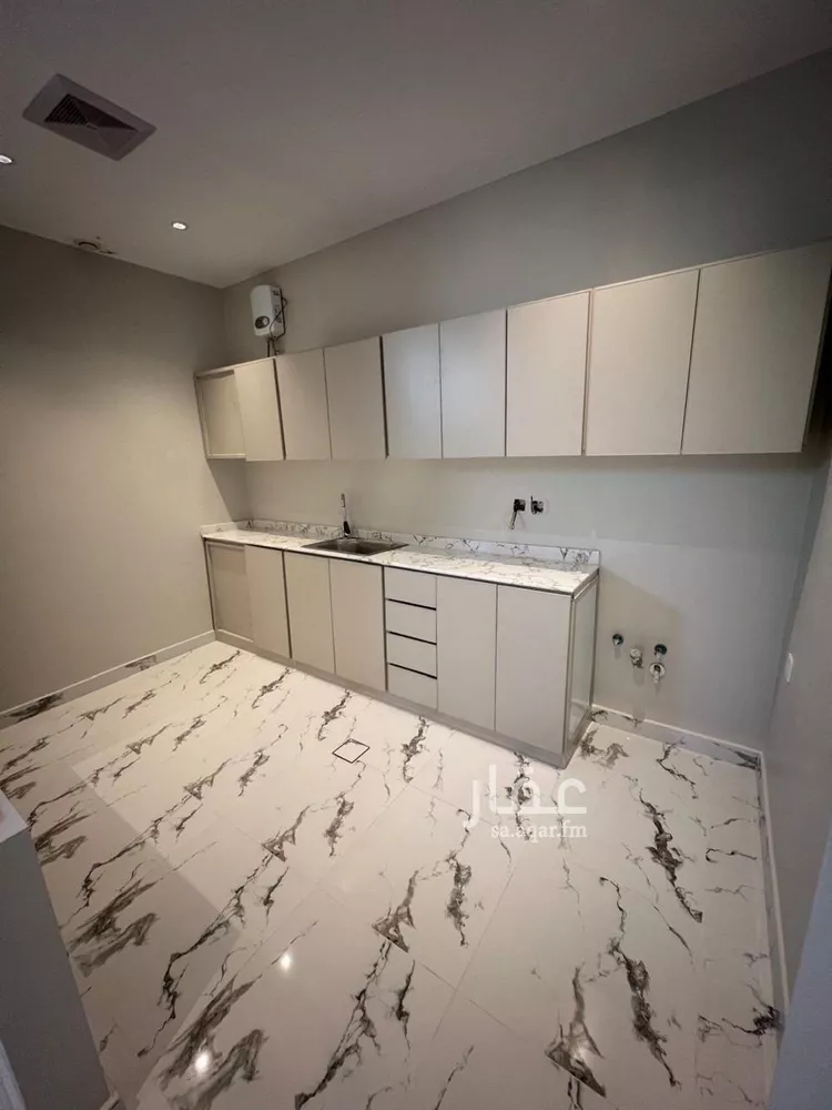 Apartment for Rent in Riyadh Al Mahdiyah 6
