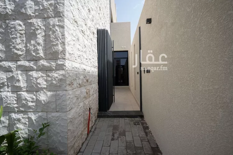 Floor for Sale in Riyadh Al Olaya