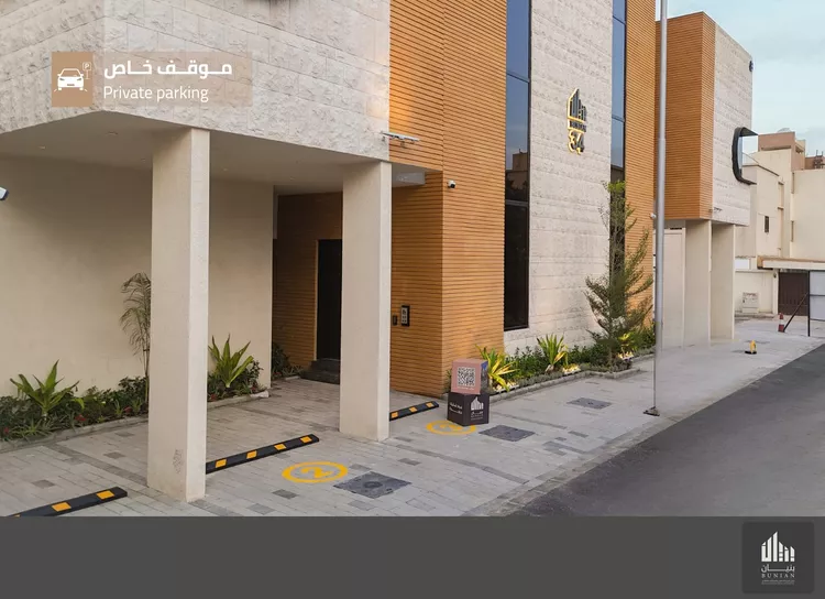 Floor for Sale in Riyadh Al Olaya 12