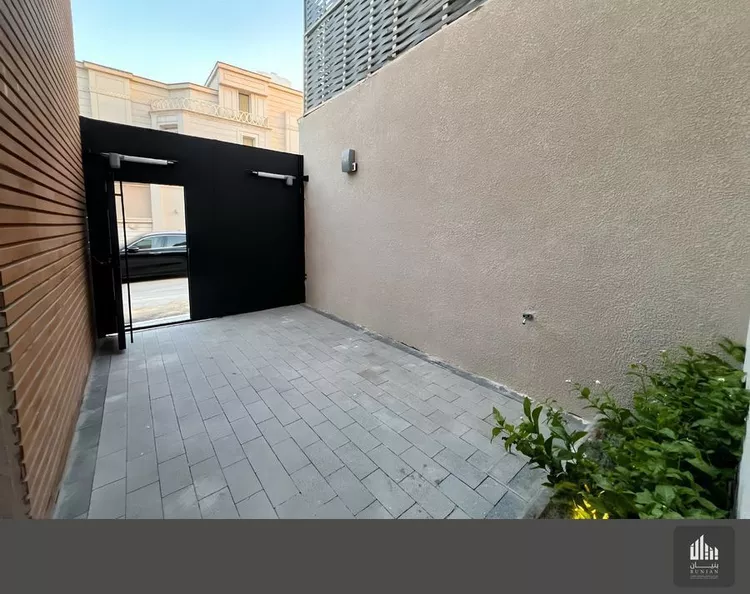 دور للبيع في شارع الرحالة, حي الورود, مدينة الرياض, منطقة الرياض 6