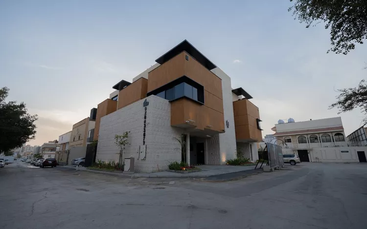 Floor for Sale in Riyadh Al Olaya