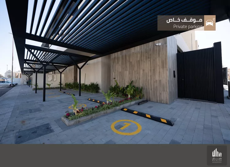 Floor for Sale in Riyadh Al Olaya 10
