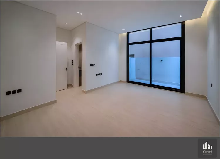 Floor for Sale in Riyadh Al Olaya 5