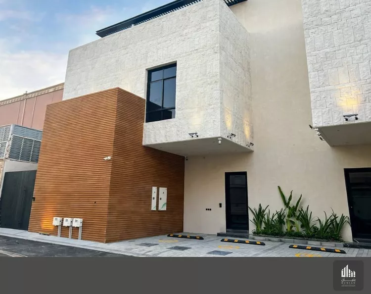 دور للبيع في شارع الرحالة, حي الورود, مدينة الرياض, منطقة الرياض صورة 3