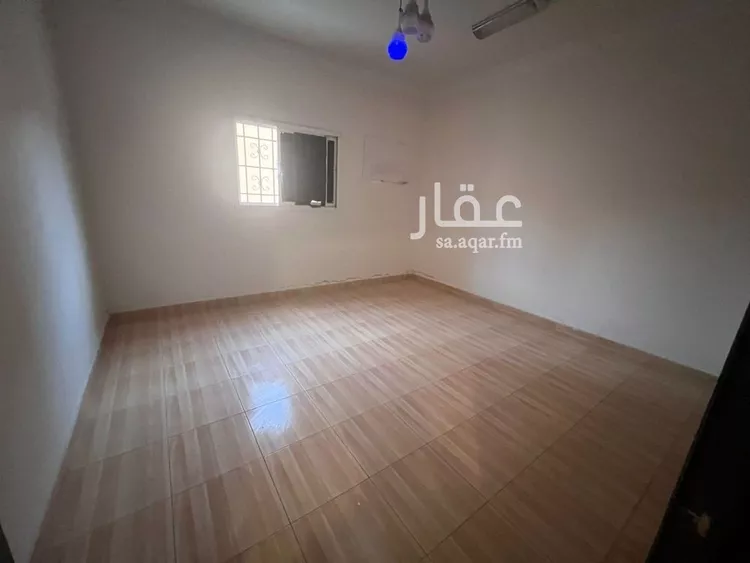 شقة للبيع في شارع وادي الخضارم, حي بدر, مدينة الرياض, منطقة الرياض صورة 3