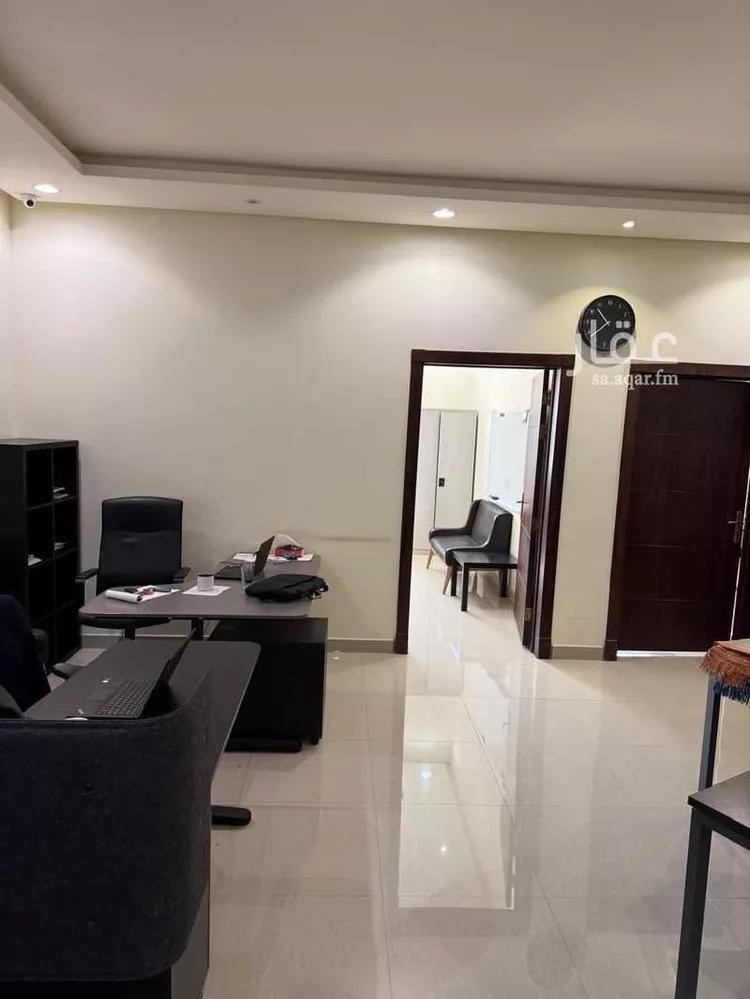 مكتب تجاري للإيجار في شارع الشيخ عبدالله المخضوب ، حي الوادي ، الرياض ، منطقة الرياض صورة 4