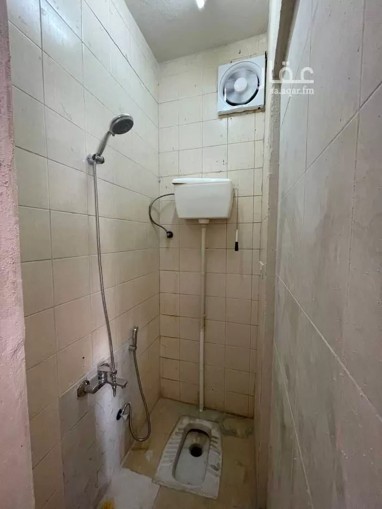 فيلا للإيجار في شارع اليعقوبي, حي المصيف, مدينة الرياض, منطقة الرياض صورة 2