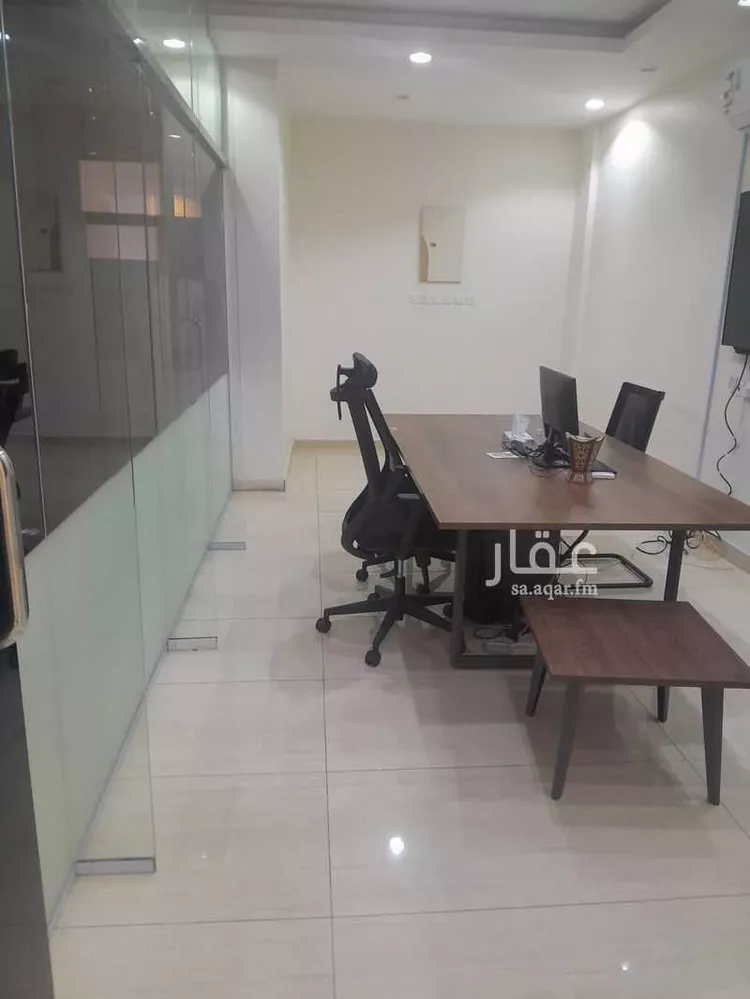 مكتب تجاري للإيجار في طريق الدمام الفرعي ، حي غرناطة ، الرياض ، منطقة الرياض