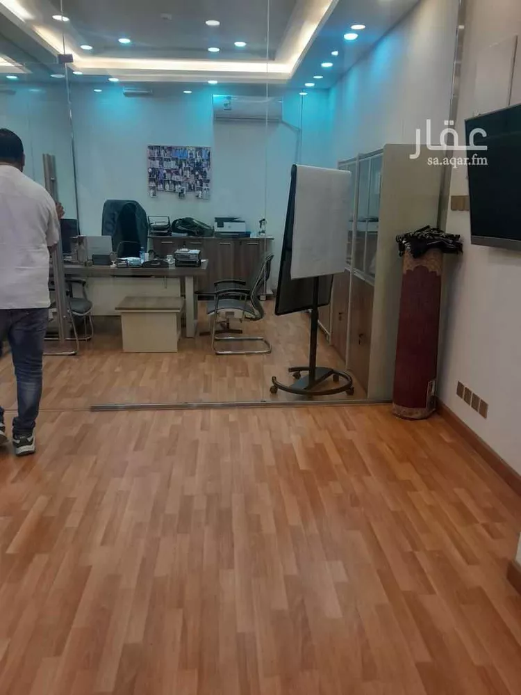 مكتب تجاري للإيجار في طريق الدمام الفرعي ، حي غرناطة ، الرياض ، منطقة الرياض صورة 4