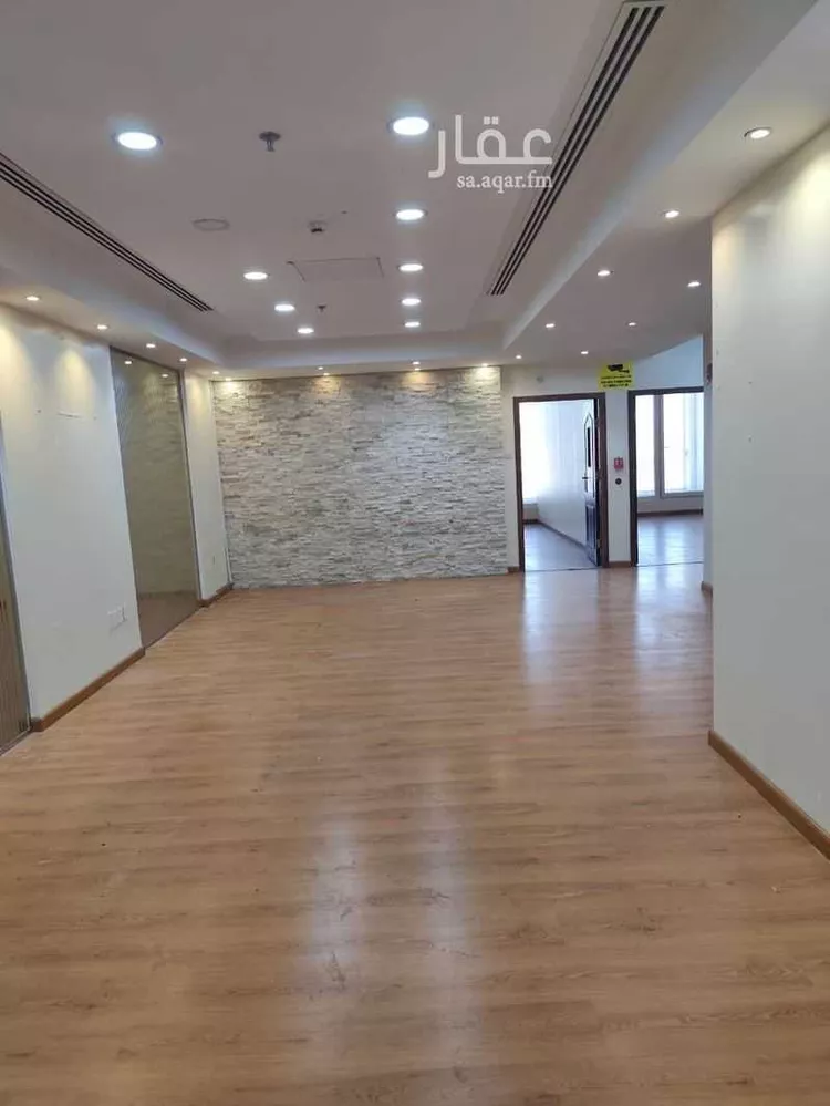 Commercial Office for Rent in Dammam Muhammed Ibn Saud صورة 4