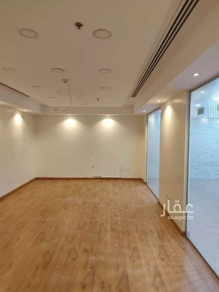 Commercial Office for Rent in Dammam Muhammed Ibn Saud صورة 3