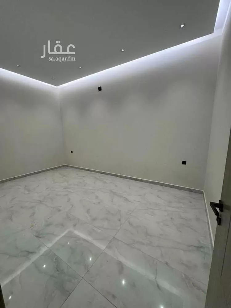 دور للبيع في شارع الامام عبدالله بن سعود بن عبدالعزيز, حي القادسية, مدينة الرياض, منطقة الرياض صورة 2