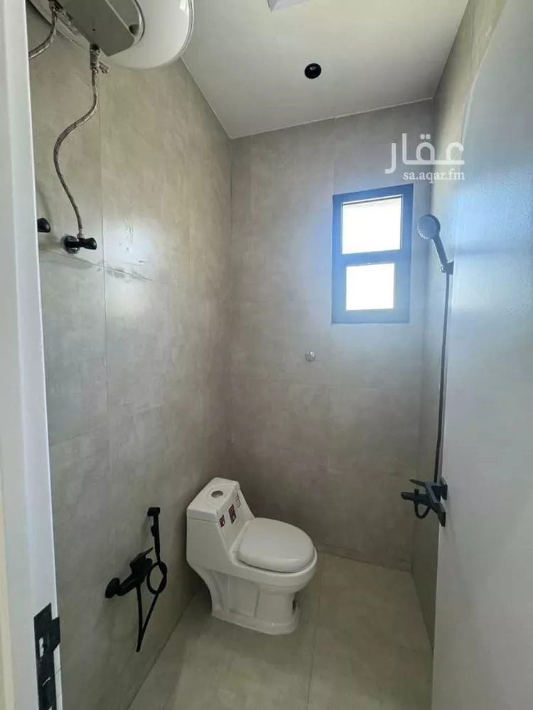 Floor for Sale in Riyadh An Nadhim 11
