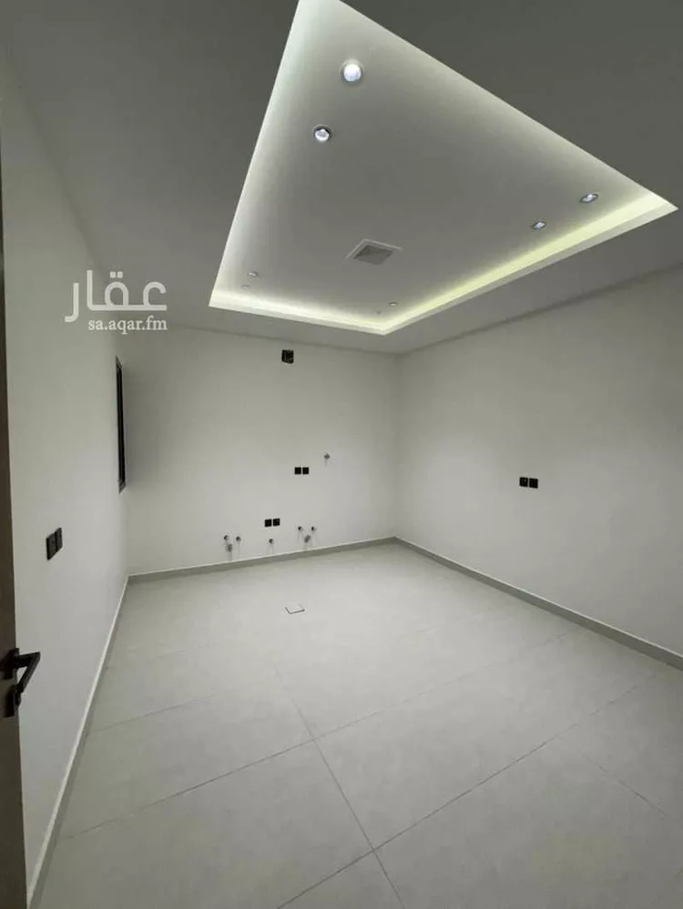 Floor for Sale in Riyadh King Faisal 15
