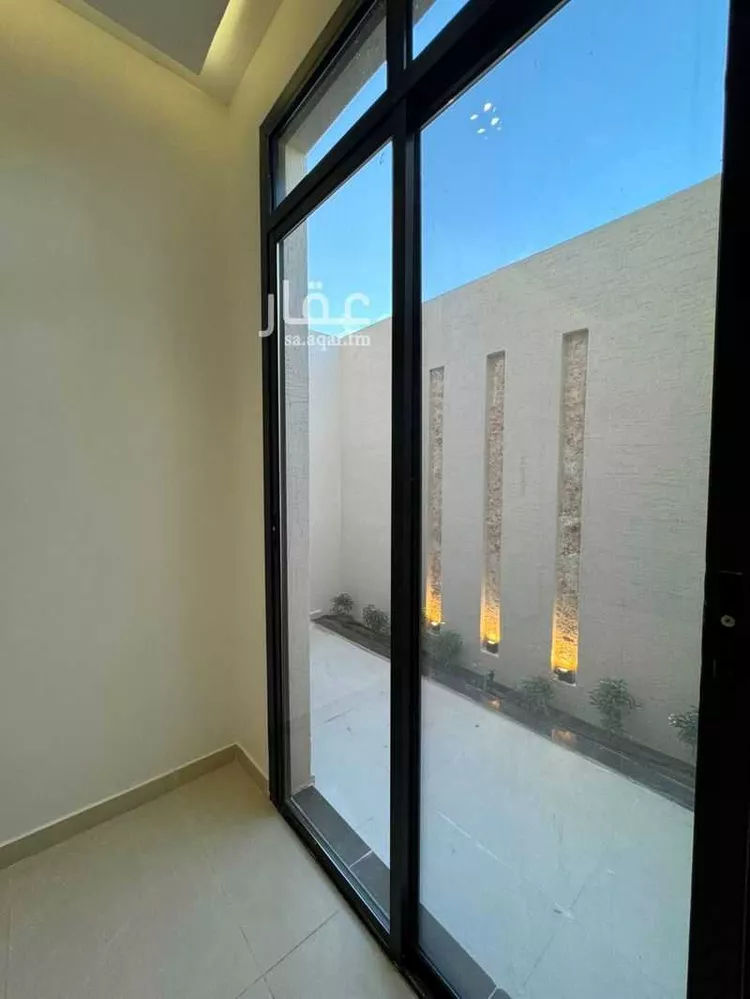 دور للبيع في شارع أويس القرني, حي القادسية, مدينة الرياض, منطقة الرياض 6