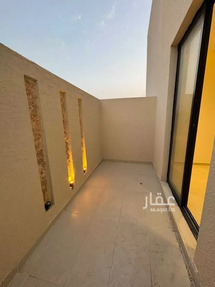 دور للبيع في شارع عبدالله بن محمد بن المهندس, حي القادسية, مدينة الرياض, منطقة الرياض 10