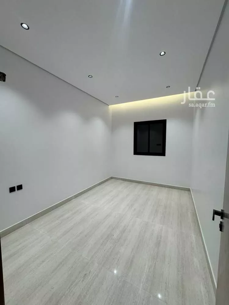 Floor for Sale in Riyadh Al Maizilah 7