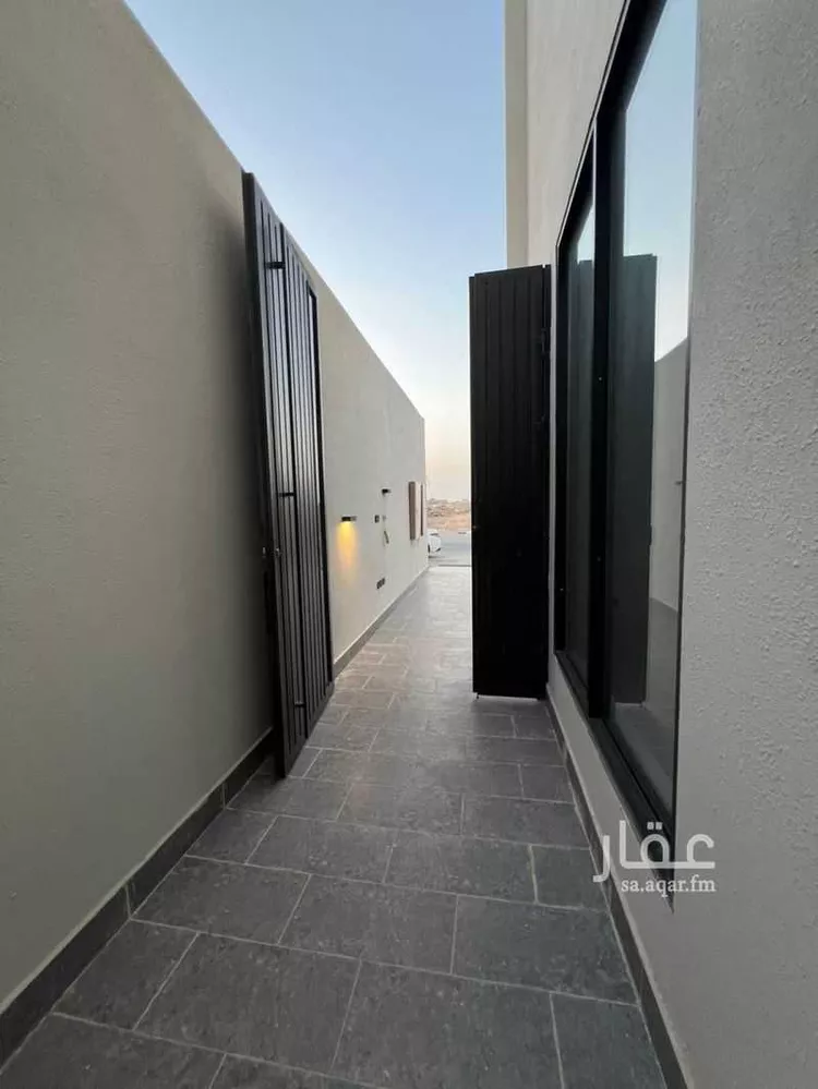 Floor for Sale in Riyadh Dahiat Namar 7