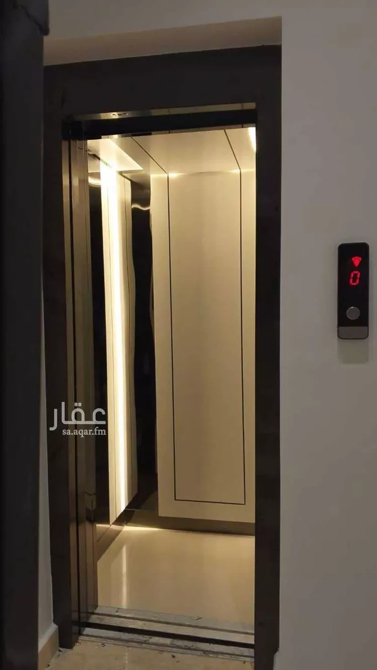 دور للبيع في شارع الشيخ حسن بن حسين بن علي, حي الملك فيصل, مدينة الرياض, منطقة الرياض صورة 4