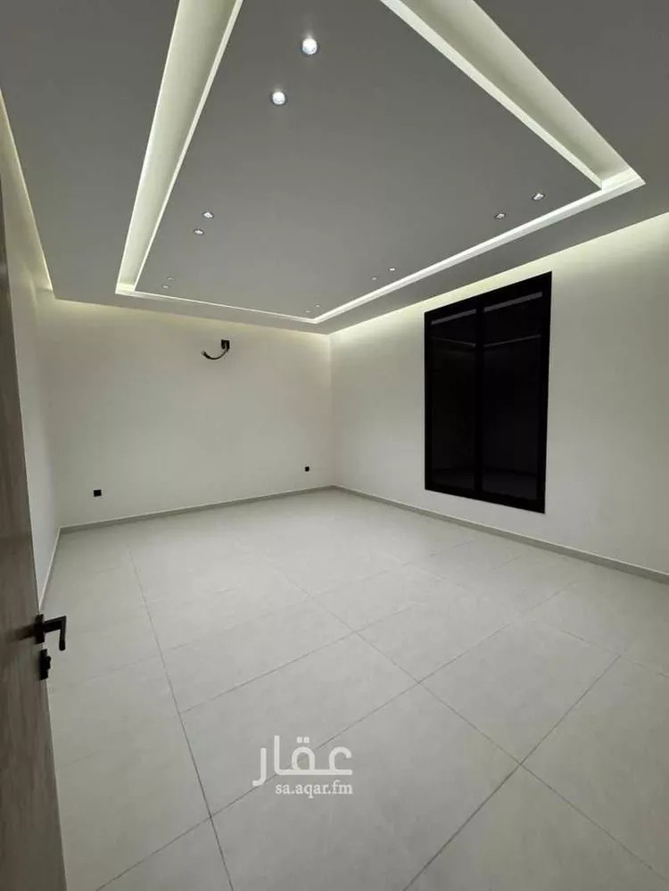 Floor for Sale in Riyadh King Faisal 11