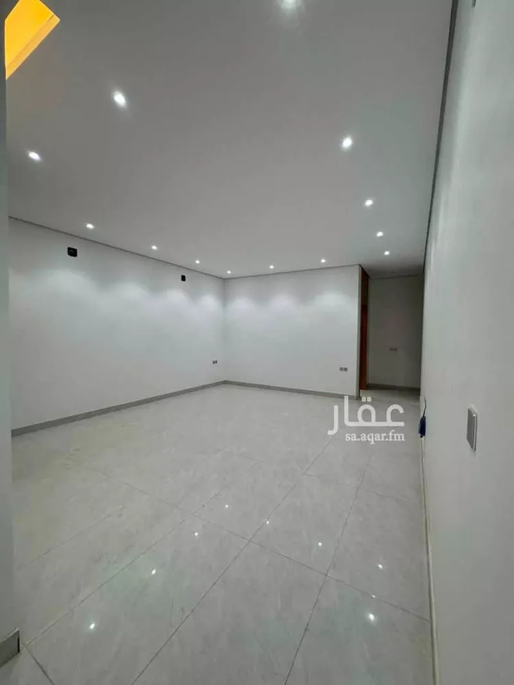 Floor for Sale in Riyadh Al Qadisiyah صورة 3