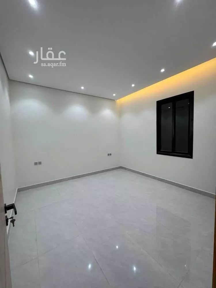 Floor for Sale in Riyadh Al Qadisiyah 7