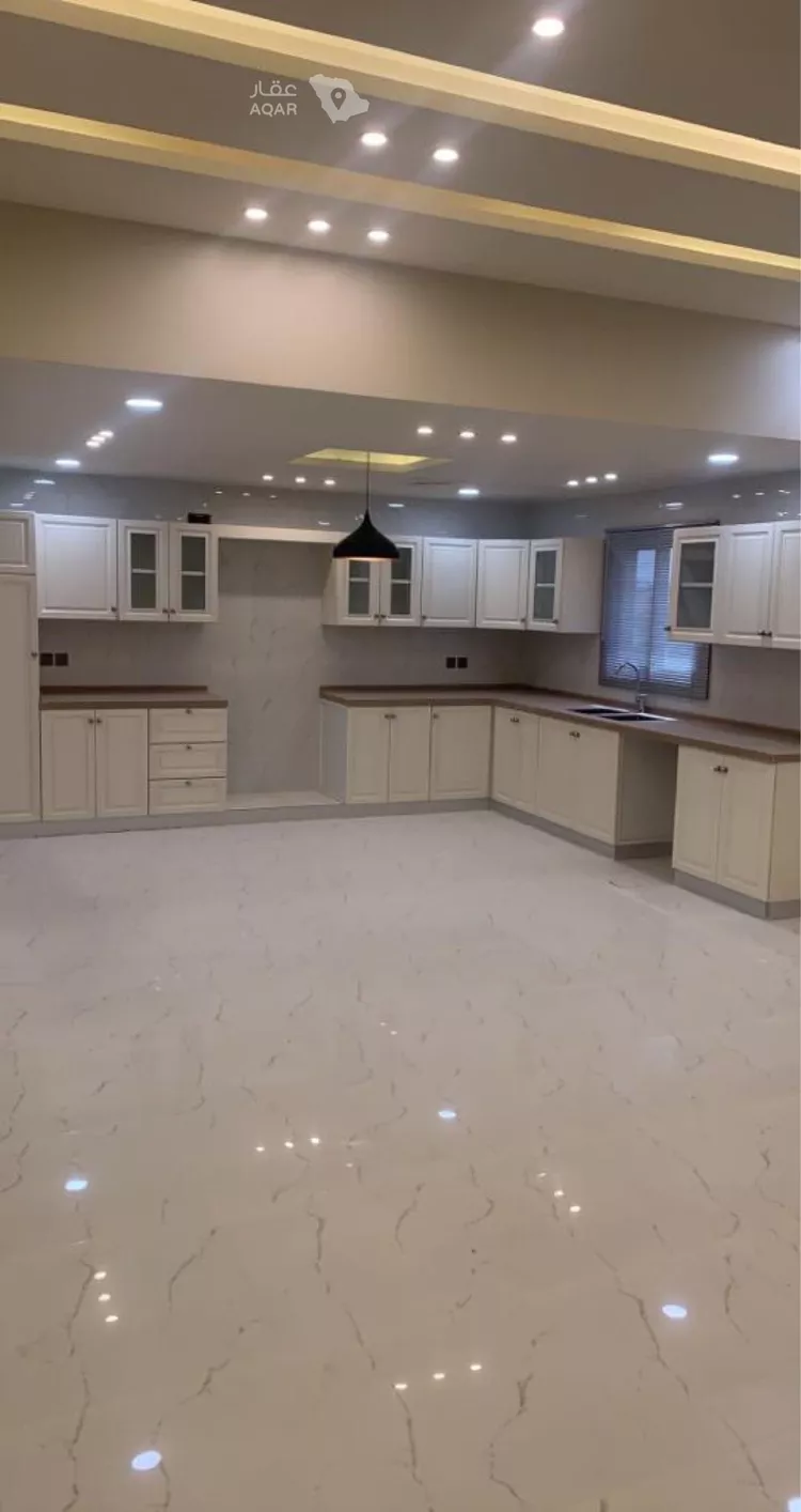 عمارة للبيع في شارع الملك خالد بن عبدالعزيز, حي العزيزية, مدينة ضرما, منطقة الرياض 6