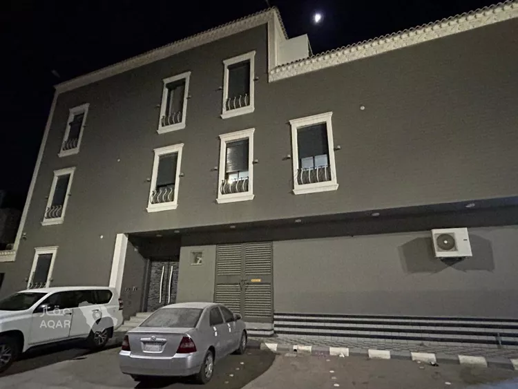 عمارة للبيع في شارع الملك خالد بن عبدالعزيز, حي العزيزية, مدينة ضرما, منطقة الرياض صورة 3