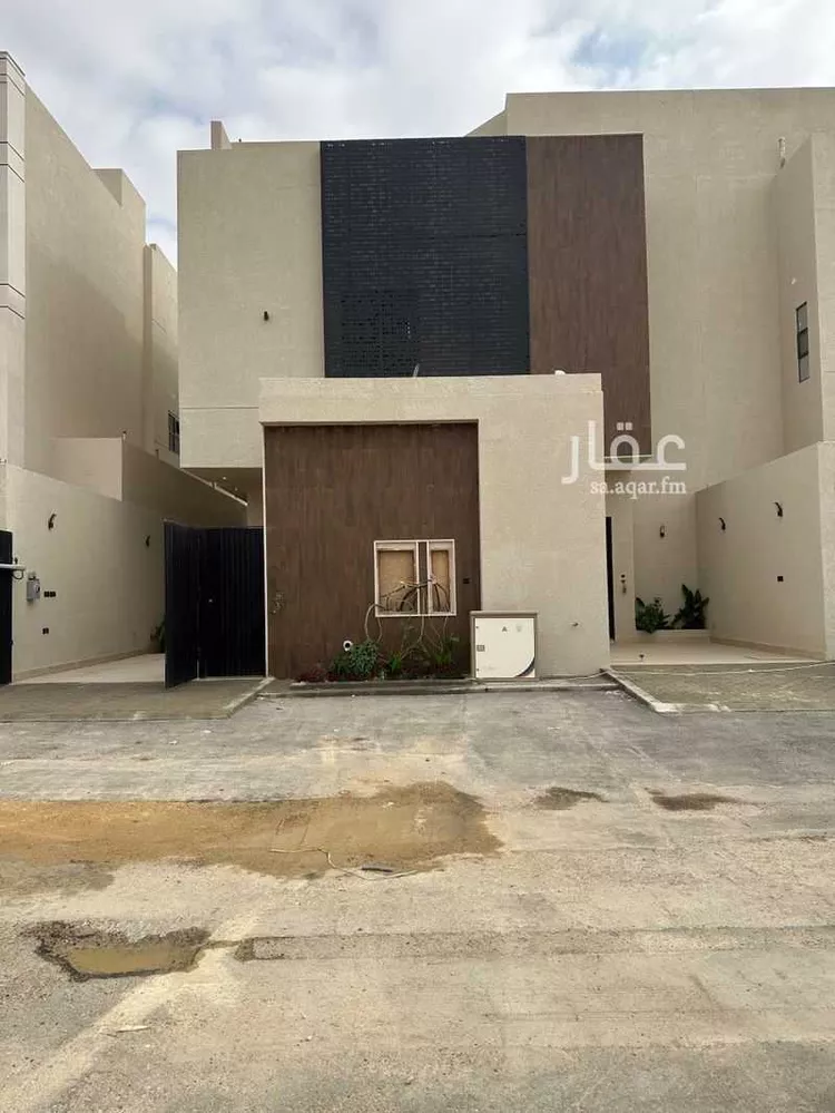 دور للبيع في شارع احمد محمد جمال, حي البيان, مدينة الرياض, منطقة الرياض صورة 3