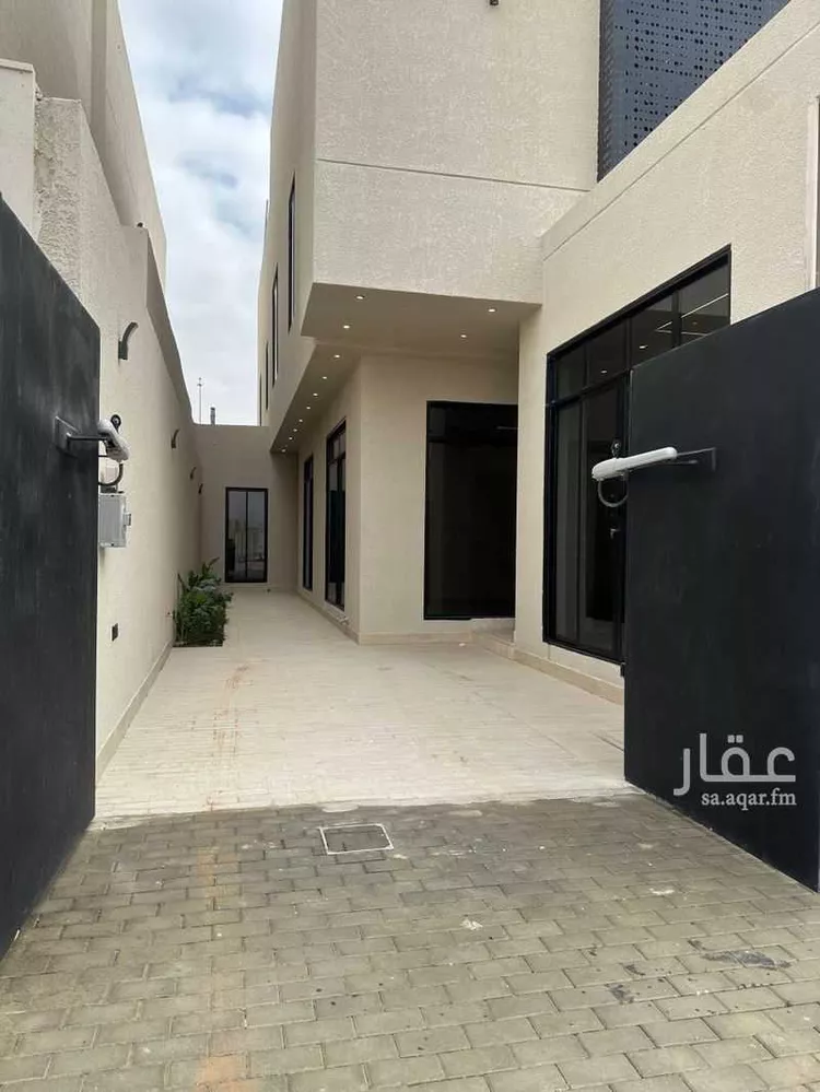 دور للبيع في شارع احمد محمد جمال, حي البيان, مدينة الرياض, منطقة الرياض صورة 4