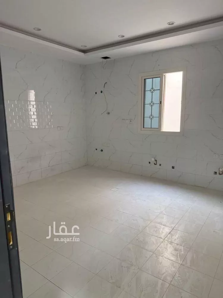 Floor for Rent in Medina Warqan 7