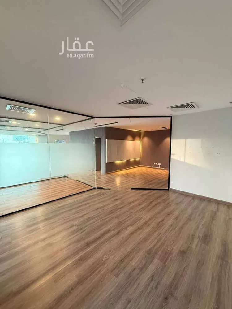 مكتب تجاري للإيجار في شارع الامير محمد بن عبدالعزيز, حي الفيصلية, مدينة جدة, منطقة مكة المكرمة صورة 2
