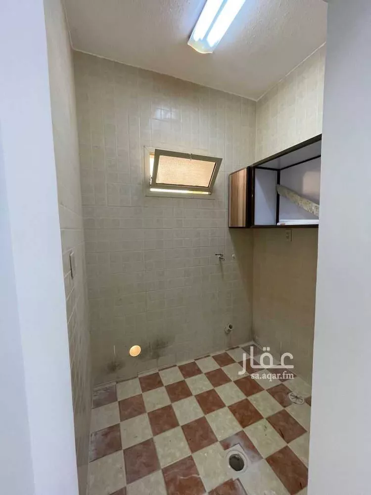 شقة للإيجار في شارع كعب بن مالك ، حي الحمراء ، الجبيل ، الجبيل