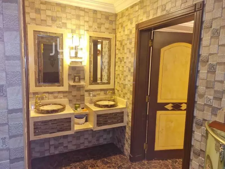 فيلا للبيع في شارع المضمار, حي الوادي, مدينة الرياض, منطقة الرياض صورة 2