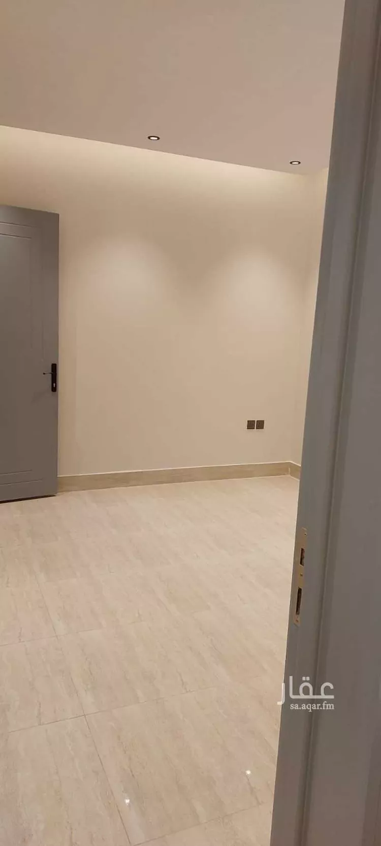 دور للبيع في شارع محمد ماجد , حي بدر, مدينة الرياض, منطقة الرياض صورة 5