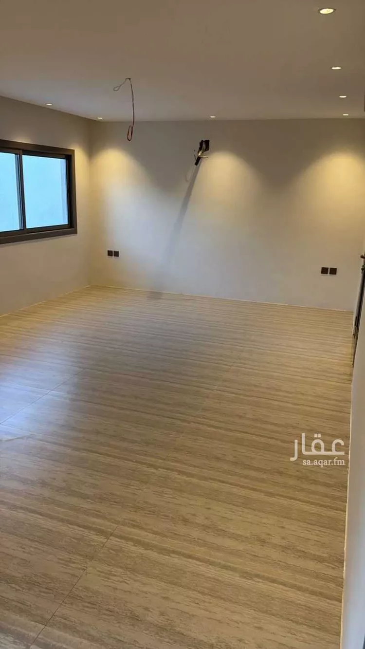 فيلا للإيجار في شارع ذات السلاسل, حي العليا, مدينة الرياض, منطقة الرياض صورة 2