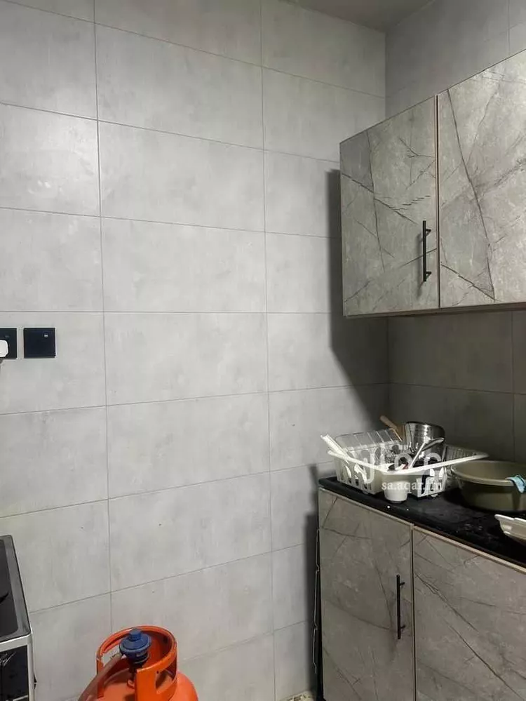 Floor for Rent in Duba Al Balad 8