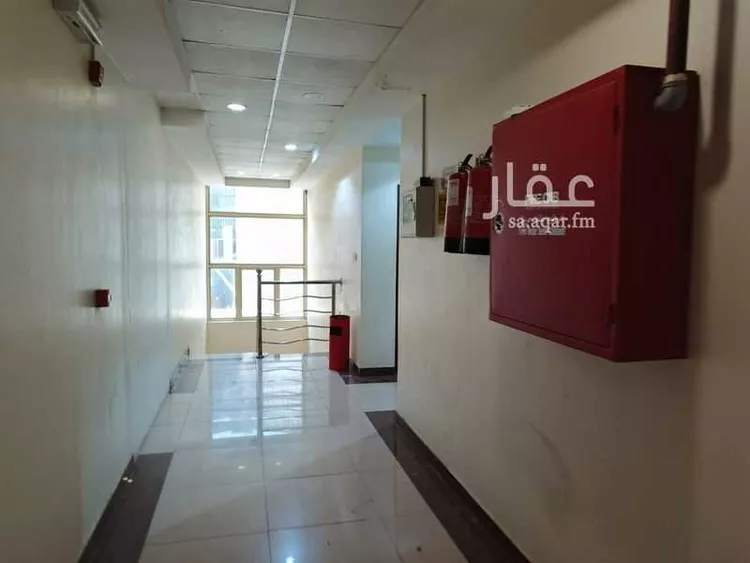 عمارة للبيع في شارع طريق الملك عبدالعزيز, حي الزهور, مدينة جازان, منطقة جازان صورة 2
