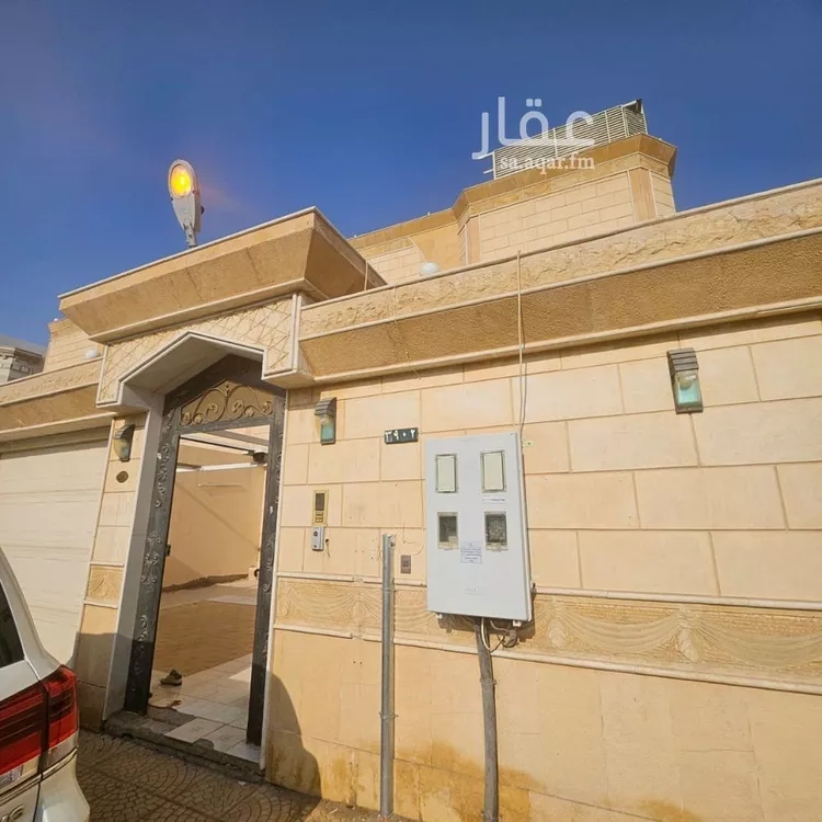 فيلا للبيع في شارع سماك بن سعد, حي شظاة, مدينة المدينة المنورة, منطقة المدينة المنورة صورة 3