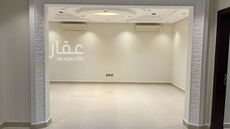 فيلا للإيجار في شارع رقم 200, حي الياسمين, مدينة الرياض, منطقة الرياض صورة 2