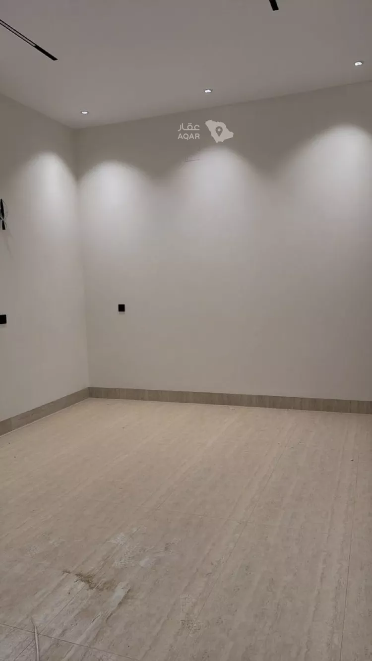 Floor for Rent in Riyadh Al Arid 6