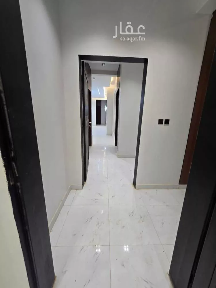 دور للبيع في شارع أحمد بن سليمان الباجي, حي الرمال, مدينة الرياض, منطقة الرياض صورة 2