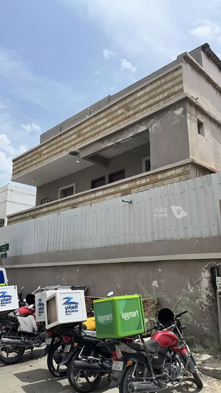 Building for Sale in Dammam Al Qadisiyah